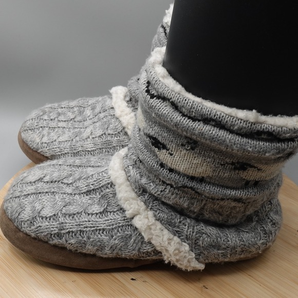 Muk Luks Shoes - Muk Luks Womens Medium 7-8 Grey Cable Knit Sheep Slipper Boots Cozy Warm